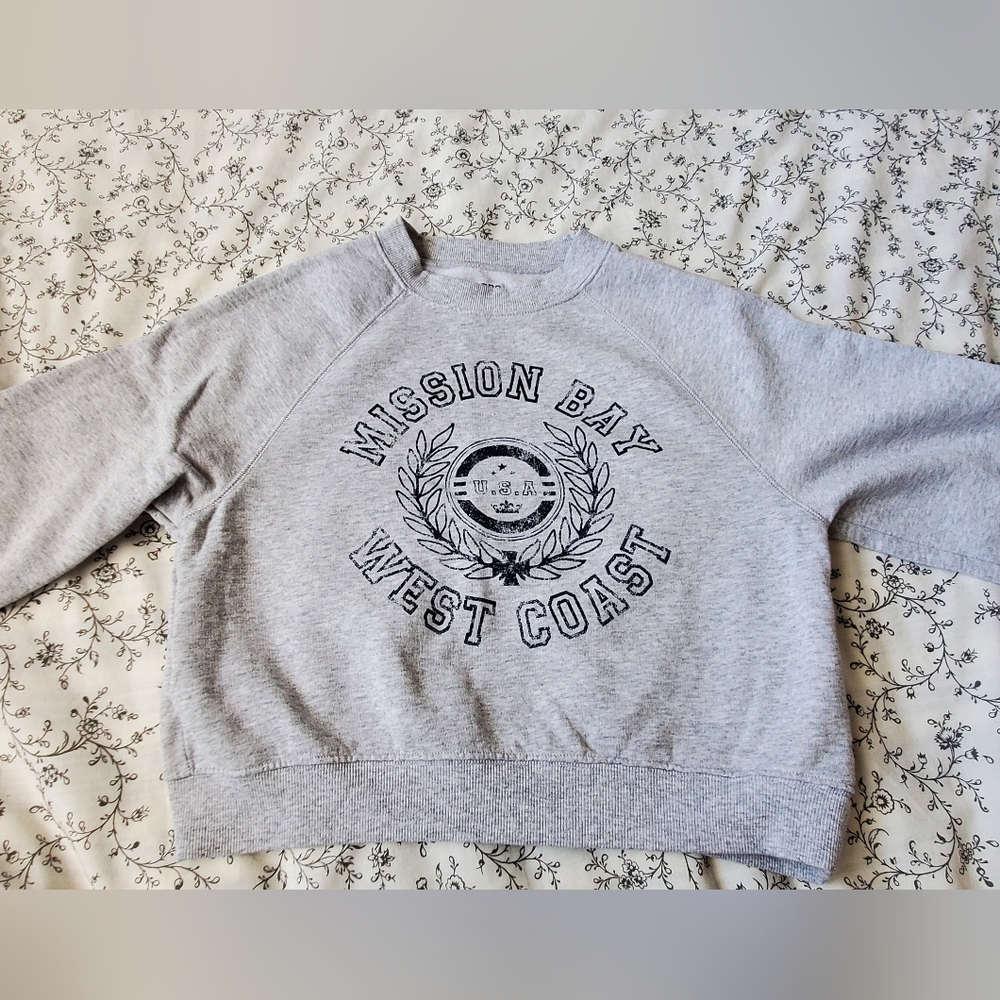 Crewneck sweatshirt